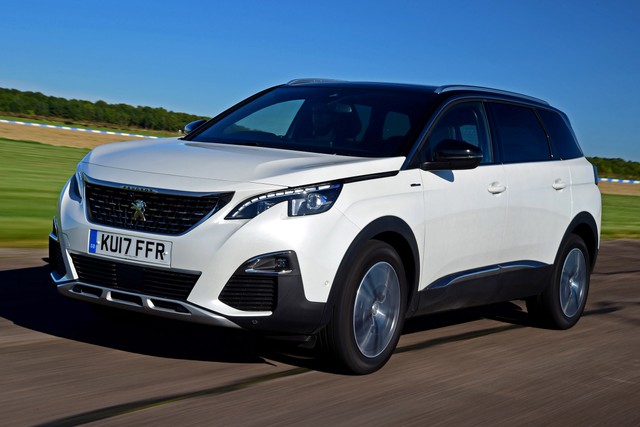 Eksterior New Peugeot 5008 Foto: dok. Autoexpress.co.uk
