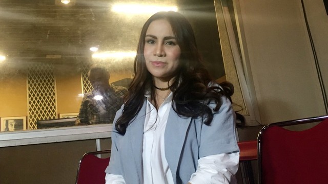 Momo eks Geisha saat ditemui di kawasan Pancoran, Jakarta Selatan. Foto: Sarah Yulianti Purnama/kumparan