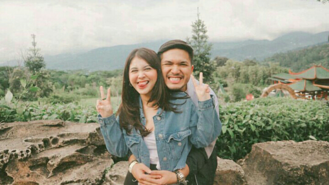 Kesha Ratuliu dan kekasih. Foto: (Instagram/kesharatuliu05)