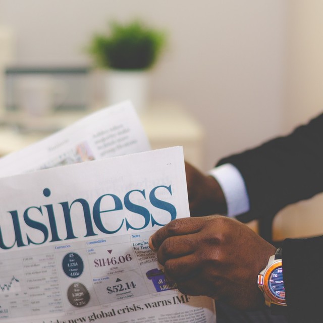 Ilustrasi bisnis | Photo by Adeolu Eletu on Unsplash