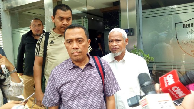 Pengacara FPI,  Sugito Atmo Pawiro saat ditemui di Polda Metro Jaya. Foto: Andreas Ricky Febrian/kumparan