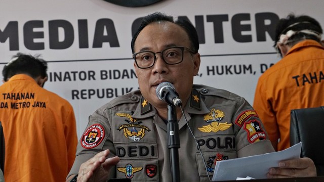 Karopenmas Divisi Humas Polri Brigjen Pol Dedi Prasetyo saat konferensi pers di Kementerian Bidang Koordinator Politik, Hukum, dan Keamanan, Sabtu (25/5). Foto: Fanny  Kusumawardhani/kumparan
