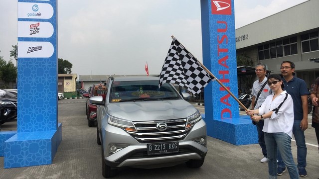 Seremoni pelepasan rombongan mudik bareng Daihatsu 2019. Foto: Ghulam Muhammad Nayazri / kumparanOTO