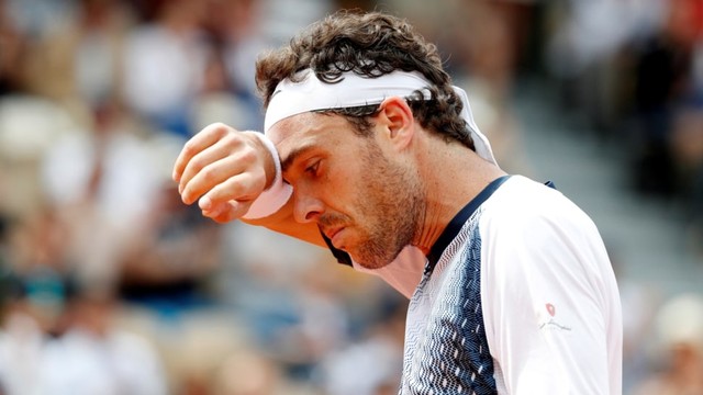 Semifinalis Prancis Terbuka 2018, Marco Cecchinato, tersingkir di babak pertama edisi 2019. Foto: Reuters/Vincent Kessler