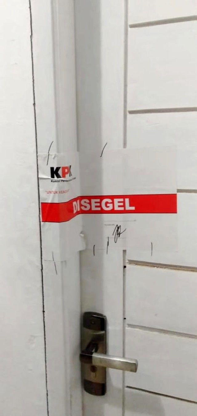 Ruangan di Kantor Imigrasi Mataram disegel KPK. Foto: Dok. Istimewa