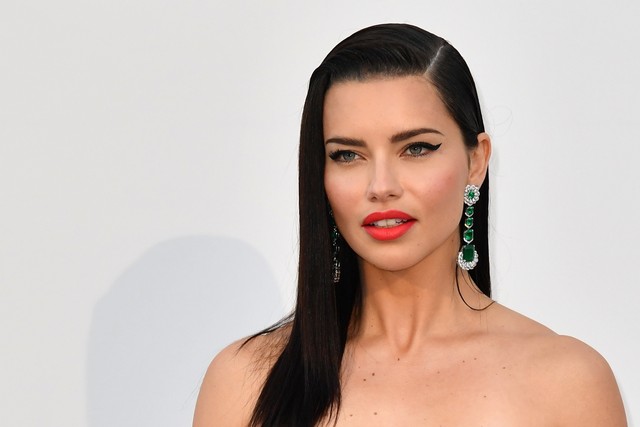 Adriana Lima. Foto: AFP/Alberto PIZZOLI
