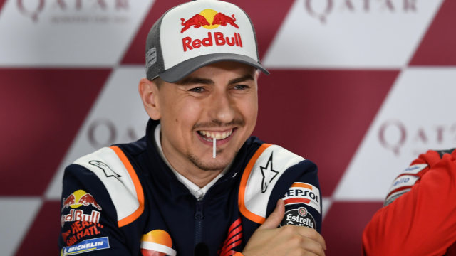 Jorge Lorenzo (Repsol Honda) mengikuti sesi konferensi pers GP Qatar 2019. Foto: GIUSEPPE CACACE/AFP