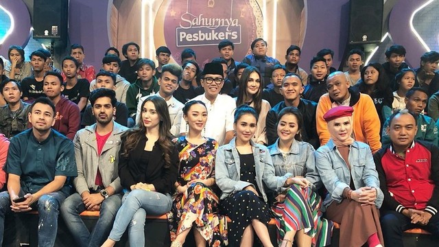 Para pengisi acara 'Sahurnya Pesbukers'. Foto: Instagram @ekopatriosuper.
