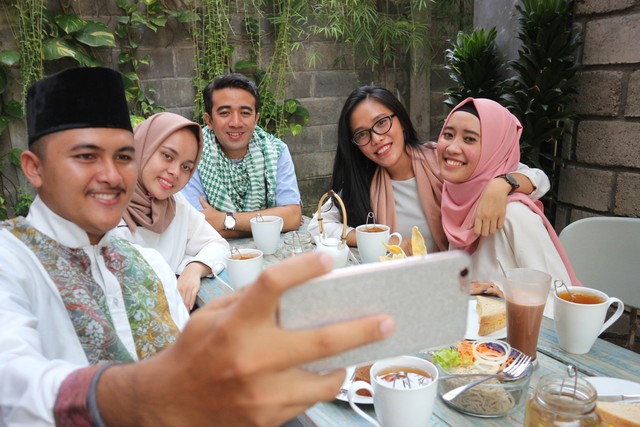 com-Ilustrasi buka puasa bersama Foto: Shutterstock