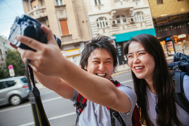 Ilustrasi wanita China Indonesia. Foto: Shutter Stock