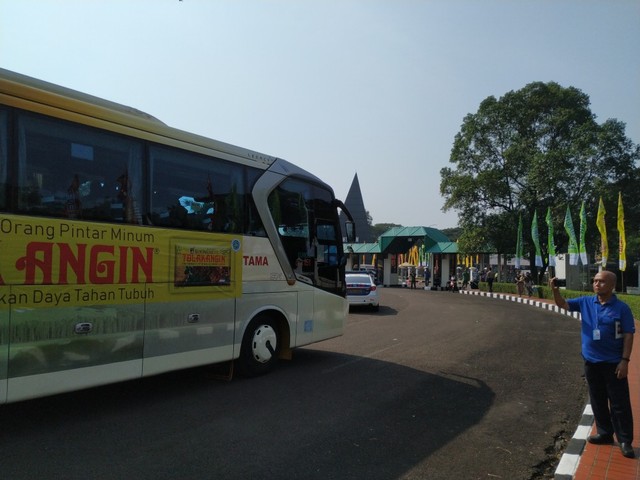 com-Dari 189 bus yang disediakan Sido Muncul, 115-nya berangkat dari Taman Mini Indonesia Indah (TMII), Jakarta Timur. Foto: Taufik Nur Shidiq/kumparan