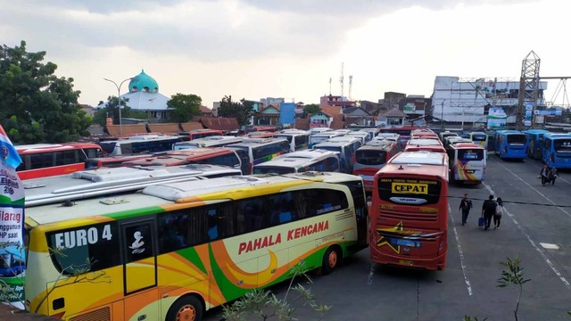 Suanana Terminal Cicaheum Bandung, Jumat (31/5). Foto: Rachmadi Rasyad/kumparan