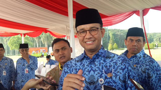 Gubernur DKI Jakarta Anies Baswedan usai mengikuti upacara Hari lahirnya Pancasila. Foto: Aprilandika Pratama/kumparan