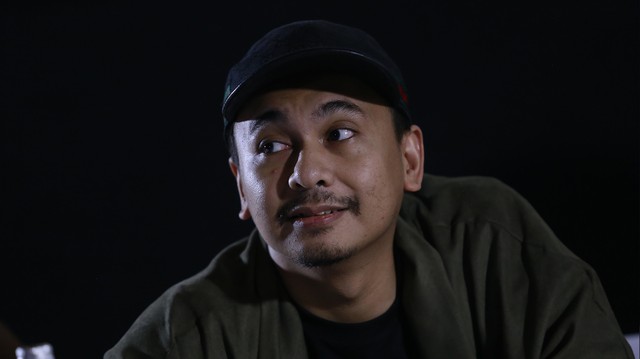 Aktor Raditya Dika saat hadir di press screning film Single Part 2 di Plaza Senayan, Jakarta, Sabtu, (1/5). Foto: Ronny/kumparan