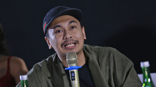 Aktor Raditya Dika saat hadir di press screning film Single Part 2 di Plaza Senayan, Jakarta, Sabtu, (1/5). Foto: Ronny/kumparan
