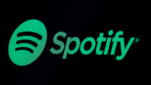 Logo aplikasi streaming musik Spotify. Foto: REUTERS/Brendan McDermid/File Photo