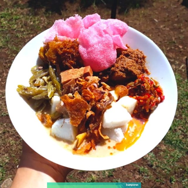 Tupe padang, sajian Lebaran keluarga Azalia Amadea Foto: Safira Maharani/kumparan