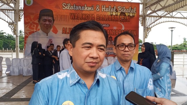 Walikota Banjarmasin, Ibnu Sina ketika menghadiri reuni SMAN 2 Banjarmasin, Sabtu 8 Juni 2019. Foto: Zahidi/banjarhits.id