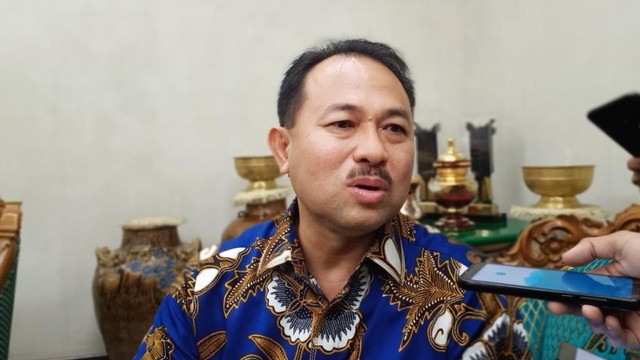 Sultan Banjar, H Khairul Saleh ketika open house Lebaran Idul Fitri 1440 Hijriah di Kota Banjarmasin, Sabtu 8 Juni 2019. Foto: Zahidi/banjarhits.id