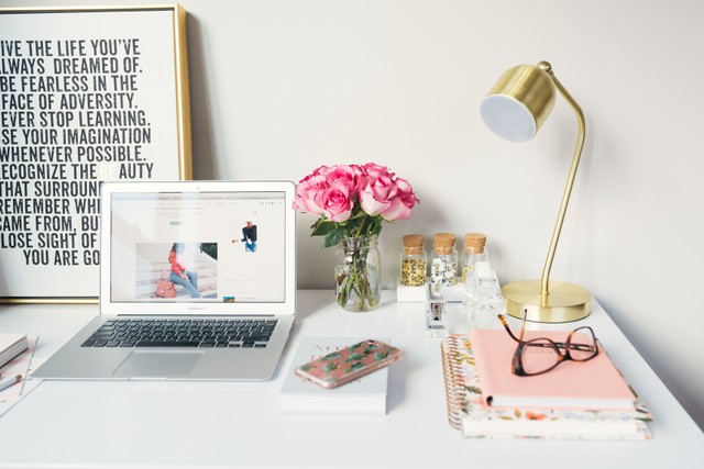 Ilustrasi meja kerja Foto: dok.Unsplash
