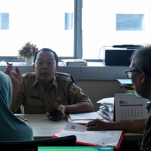 Sejumlah Pegawai Negeri Sipil (PNS) Pemprov DKI kembali bekerja, usai libur Lebaran. Foto: Nugroho Sejati/kumparan