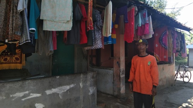 Foto kediaman terduga teroris berinisial SR di kawasan Semanggi, Pasar Kliwon, Solo. (Tara Wahyu N.V.)