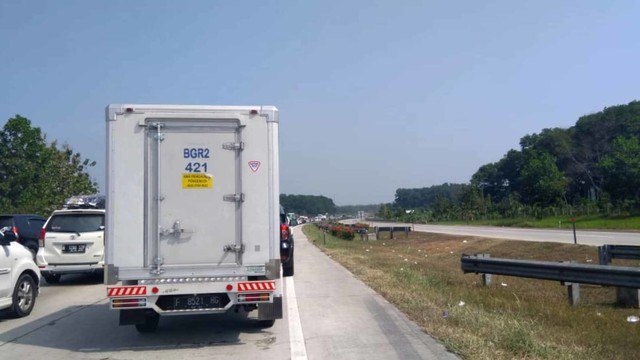 Tol Cipali arah Jakarta padat mulai KM 83. Foto: Dok. Markuni