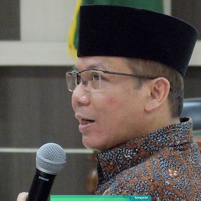 Terdakwa kasus dugaan suap pengurusan dana alokasi khusus Kab. Kebumen dan Kab. Purbalingga, Wakil Ketua DPR Taufik Kurniawan. Foto: ANTARA FOTO/R. Rekotomo