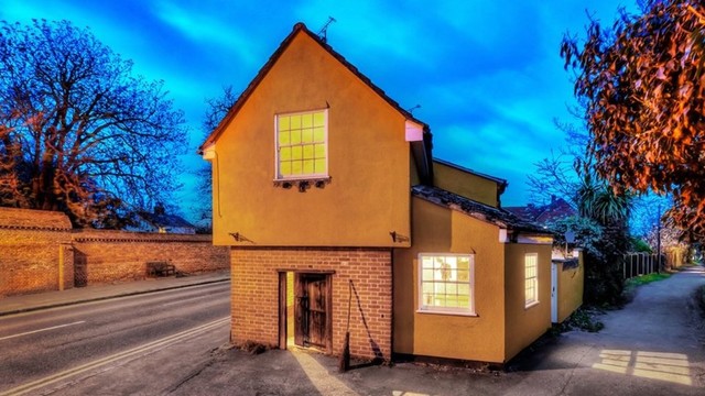 Bangunan 'The Cage' di St. Osyth, Essex, Inggris, yang terkenal berhantu. Foto: Home Domus 360 via Facebook