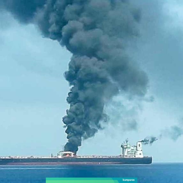 Dua kapal tanker diserang di Teluk Oman. Foto: Reuters