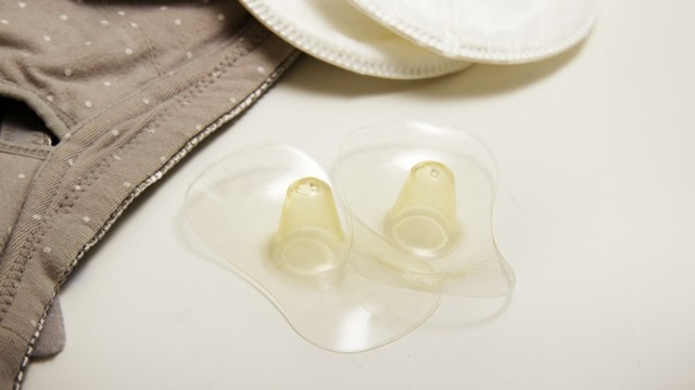 Silicone nipple shield bagi Ibu Menyusui. Foto: Shutterstock
