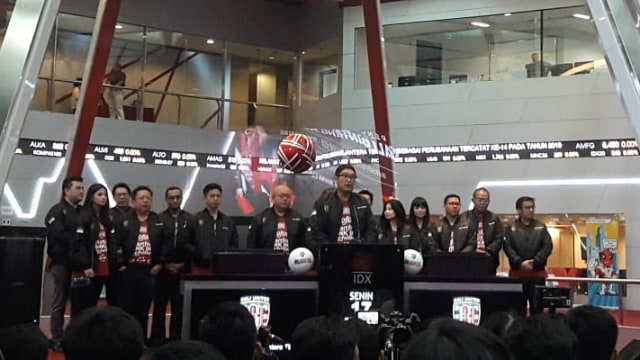 Klub Sepak Bola, Bali united, resmi lakukan penawaran umum saham di Bursa Efek Indonesia, Senin (17/6). Foto: Elsa Olivia/kumparan