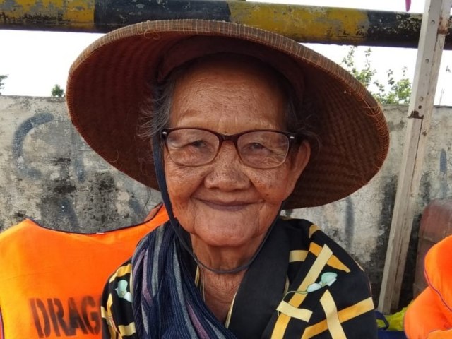 Nenek Sumina