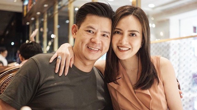 Shandy Aulia dan suami, David Herbowo. Foto: Instagram @shandyaulia