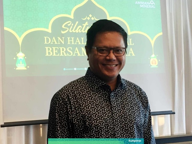 Direktur Utama Amman Mineral Nusa Tenggara, Rahmat Makkasau, dalam Acara Halalbihalal di Jakarta. Foto: Ema Fitriyani/kumparan