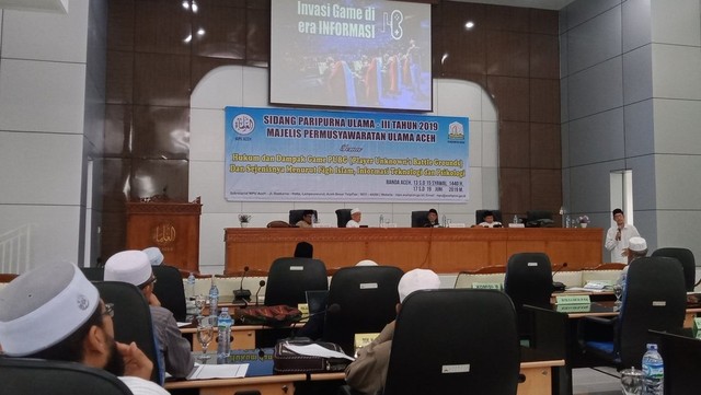 Sidang Paripurna Ulama III tahun 2019 dengan tema Hukum dan Dampak Game PUBG dan Sejenisnya Menurut Fikih Islam, Informasi Teknologi dan Psikologi di Aula Sekretariat MPU Aceh, Banda Aceh. Foto: Dok. MPU Aceh