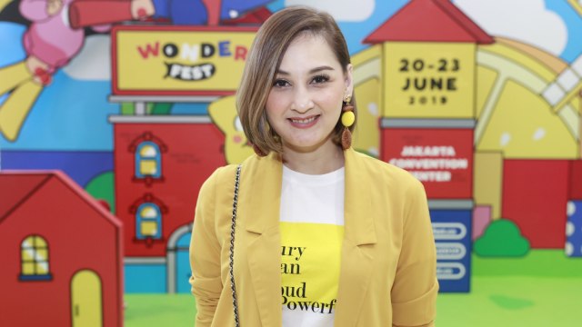 Artis Mona Ratuliu saat hadir di acara Wonder Fest  di JCC, Jakarta. Foto: Ronny