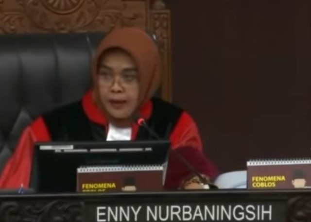 Drama Saksi Jadi Politik Bunuh Diri Prabowo-Sandi