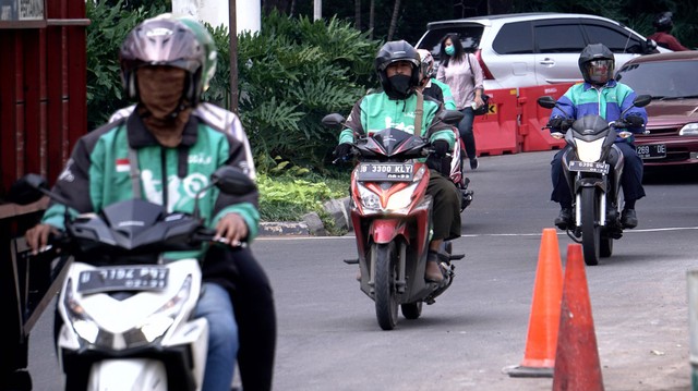 Ilustrasi Ojek Online Foto: Iqbal Firdaus/kumparan