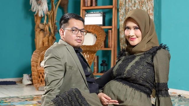 Tommy Kurniawan dan Lisya Nurrahmi. Foto: instagram/lisyanurrahmii