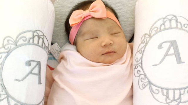 Ketika Vagina Bayi Baru Lahir Mengeluarkan Darah