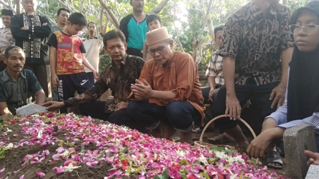 Ibunda Johan Budi Meninggal Dunia