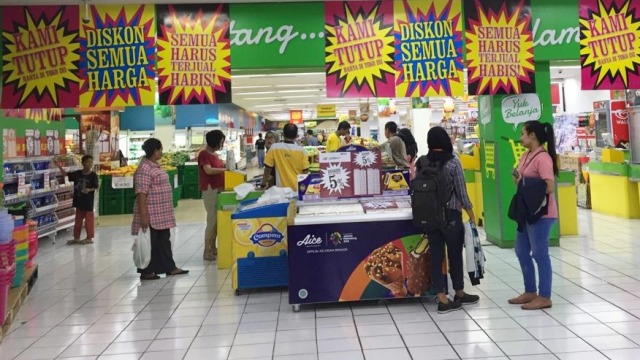 Suasana toko Giant di Mampang, Jakarta Selatan yang akan ditutup. Foto: Elsa Toruan/kumparan