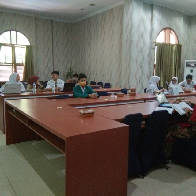 Sejumlah siswa mengikuti lomba Pelajar Pelopor Keselamatan Lalu Lintas yang diadakan oleh Dinas Perhubungan (Dishub) Kota Solo pada Senin(24/6/2019). (Tara Wahyu N.V.)