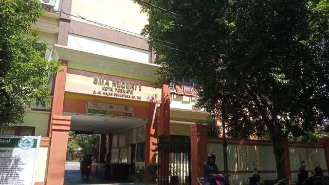 SMA N 1 Kota Ternate di jalan Siswa, Kelurahan Takoma, Ternate Tengah. Menjadi salah satu SMA favorit bagi warga Ternate. Foto: Rizal Syam