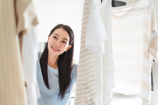 Ilustrasi menggantung pakaian Foto: Shutterstock
