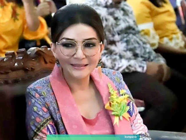 Bupati Minahasa Selatan, Christiany Eugenia Paruntu. Foto: Instagram/@christiany_eugenia_paruntu
