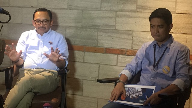 Direktur Eksekutif Departemen Kebijakan Makroprudensial Bank Indonesia, Juda Agung (kiri) saat memberikan paparan di CGV Grand Indonesia. Foto: Selfy Sandra Momongan/kumparan