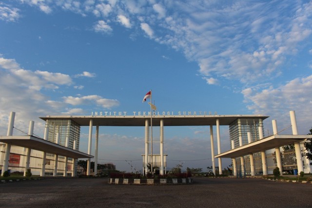  Gerbang Depan Institut Teknologi Sumatera | Foto : Humas Itera