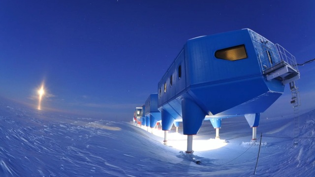 Halley Research Station di Antartika. Foto: British Antarctic Survey